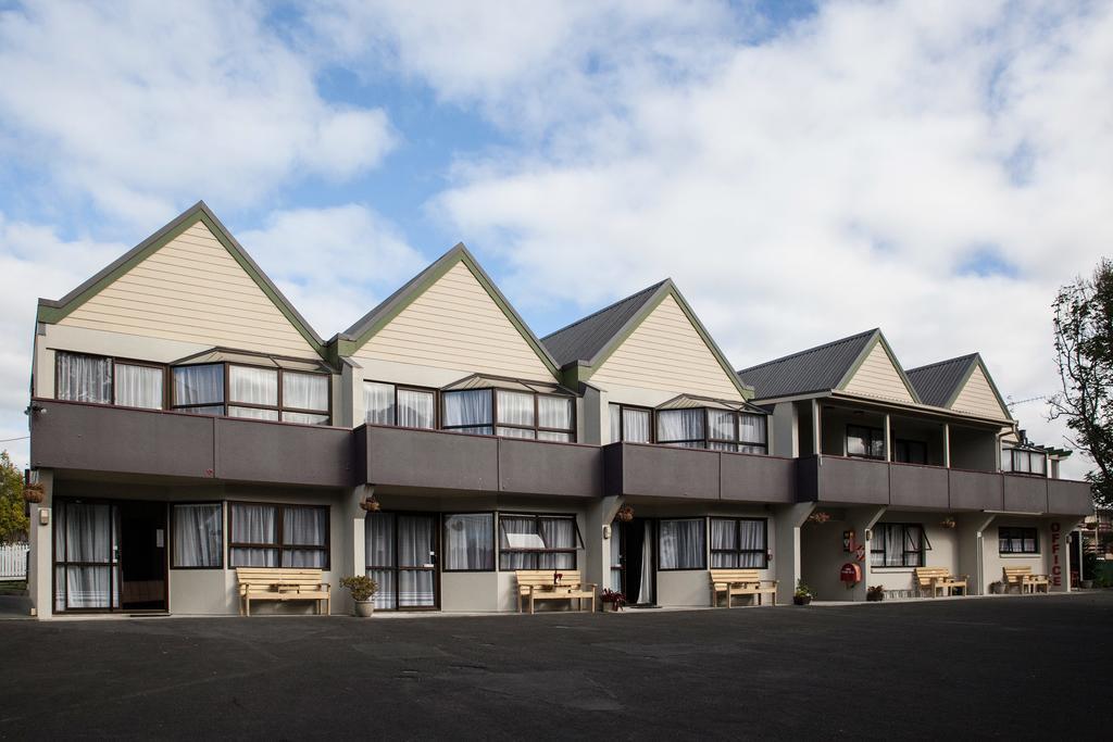 Pembrooke Motor Lodge Whangarei Exterior photo